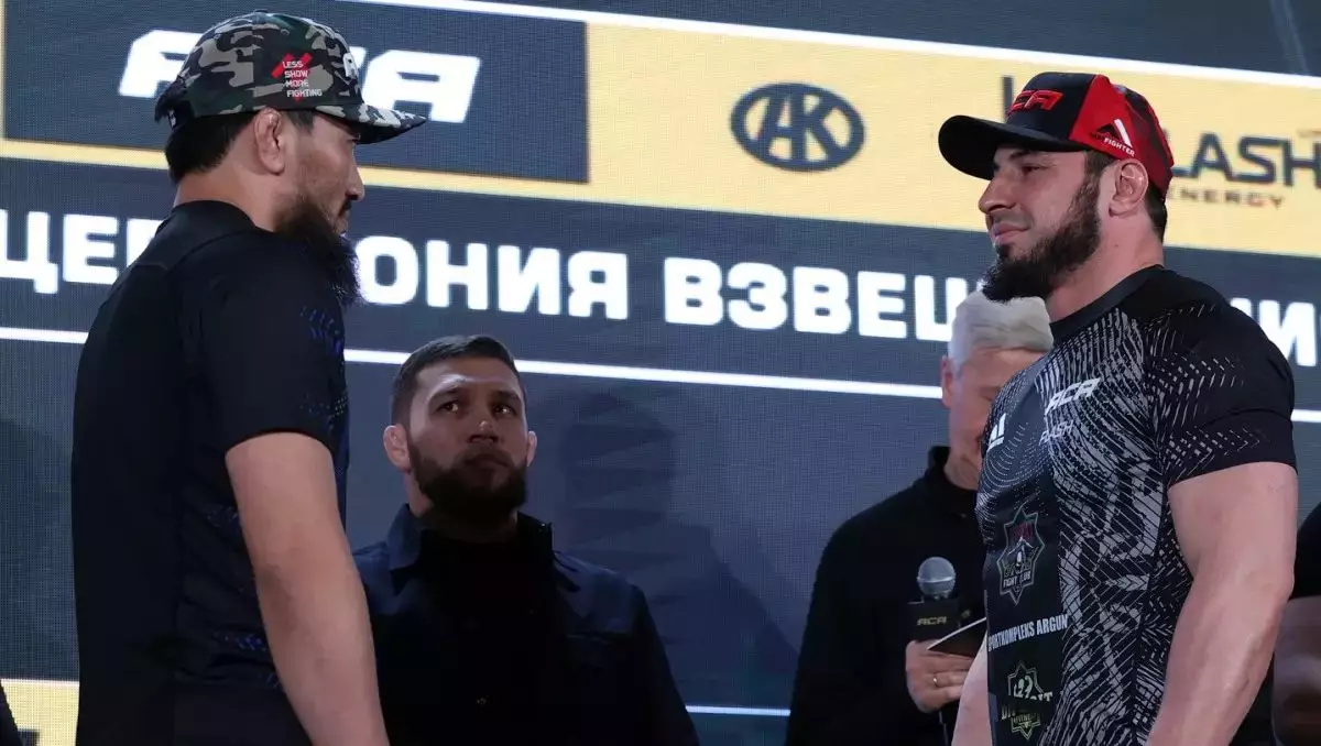 Шешен файтері Қазақстаннан келген қарсыласын ұрып құлатты (ВИДЕО)