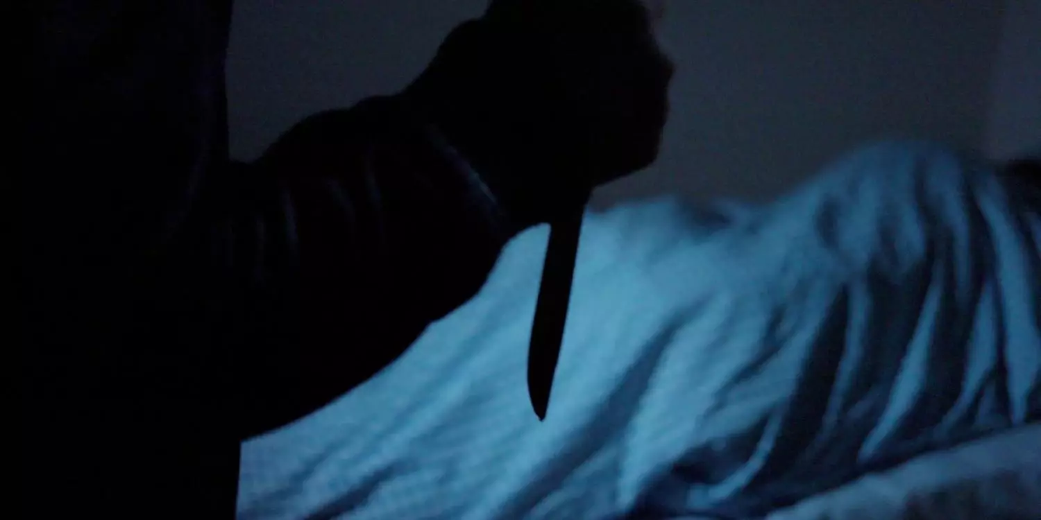 Екібастұзда әйелі күйеуін көңілдесімен ұстап алып пышақтап өлтірді