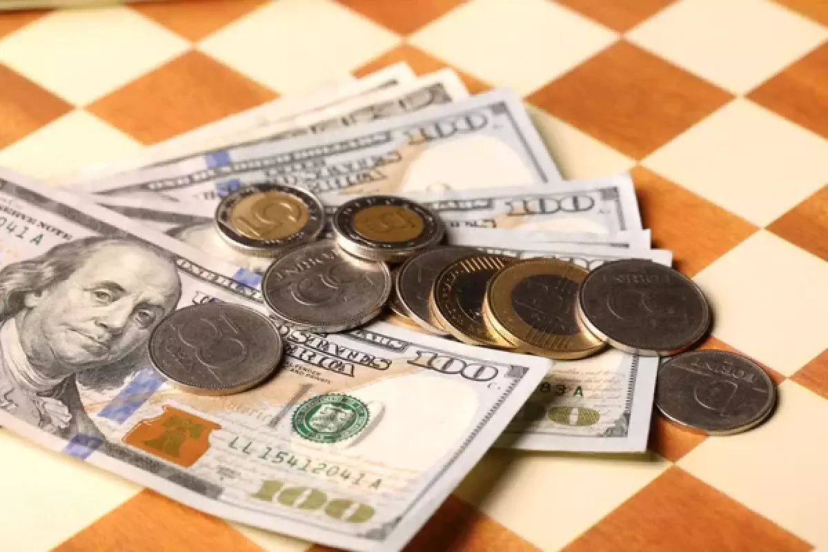 Курс евро и доллара в обменниках Астаны и Алматы 10 января 2026