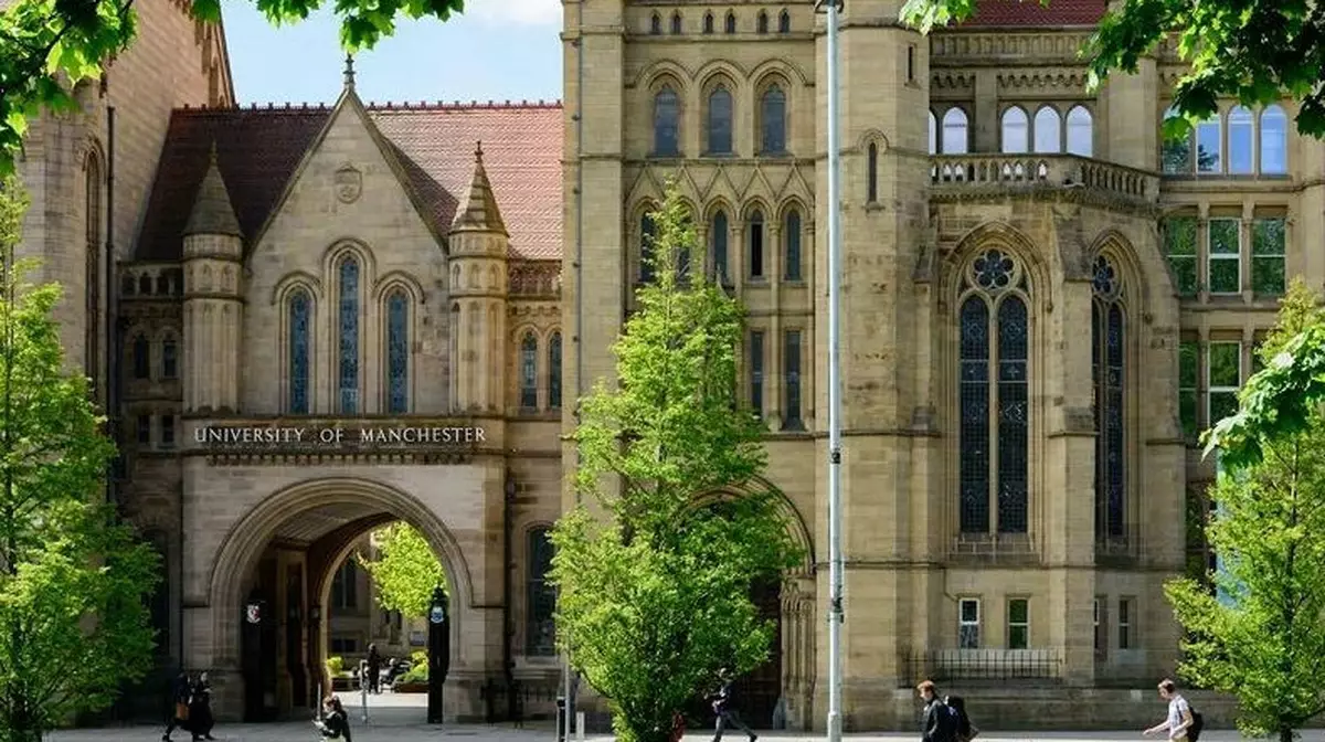 Эмираты разорвали образовательные связи с Лондоном из-за мусульманских радикалов