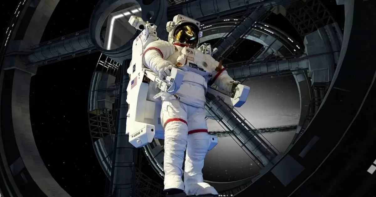  NASA ғарышкері бүкіл отбасын Айда «қалдырып кеткен» 