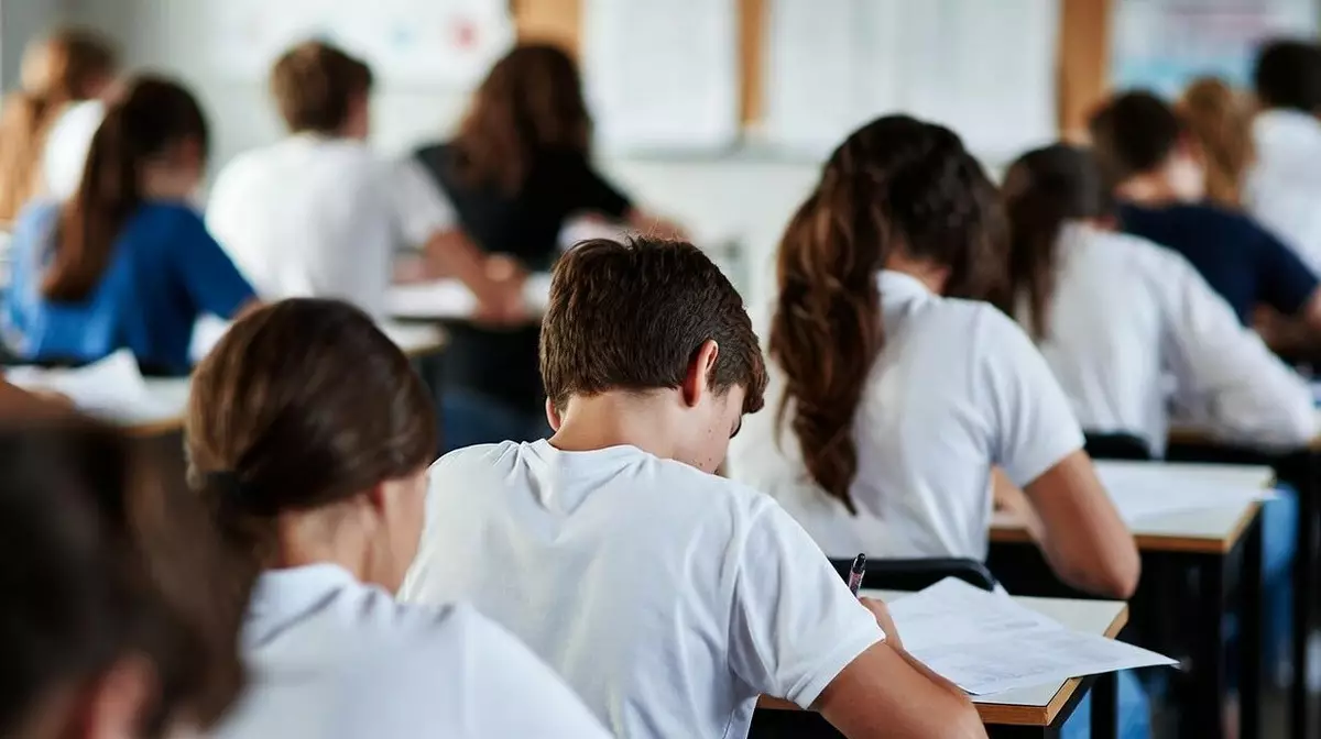 В Казахстане стартовало январское ЕНТ: 187 тысяч абитуриентов сдают экзамены