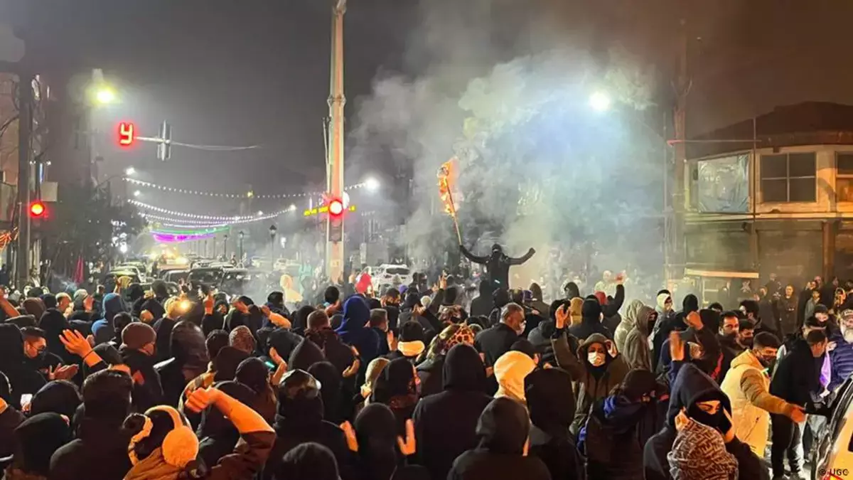 Иран в огне протестов: сотни задержанных, десятки погибших - новости на Lada.kz 10.01.2026