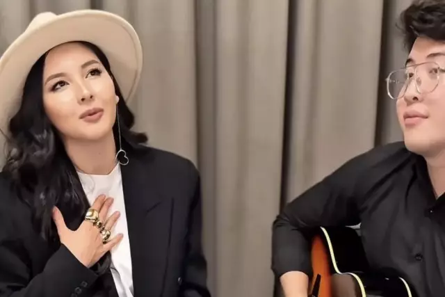 Танымал әнші Айдана Меденова да хиджабын шешті