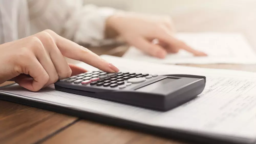 Не нужно сдавать отчётность и платить ИПН. Налоговики напомнили о плюсах нового режима