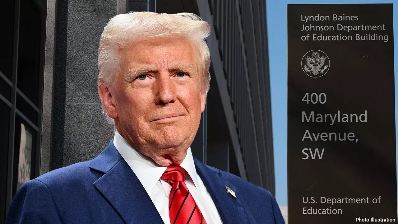 Министр образования стремится восстановить любовь к родине перед 250-летием страны.