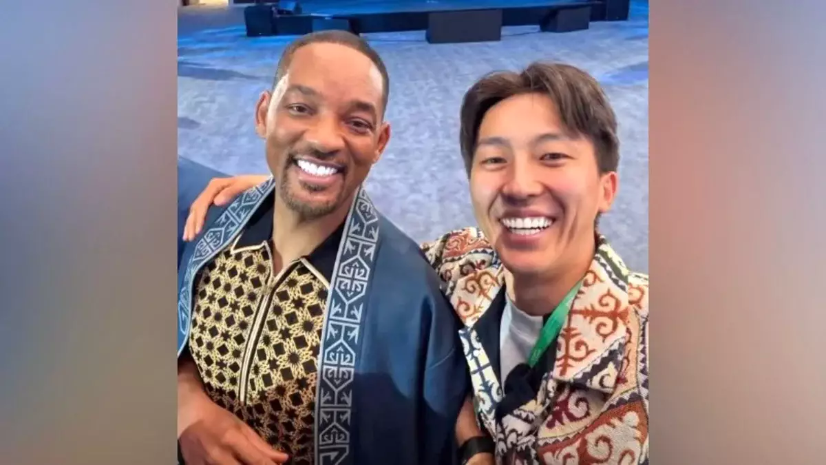 Қазақстандық блогер Уилл Смитке шапан жапты (ВИДЕО)