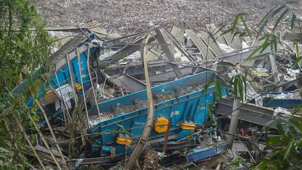 Филиппинде қоқыс полигоны опырылды: ондаған адам із-түзсіз жоғалды