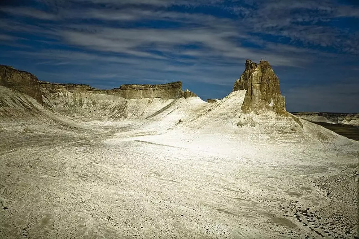 Начато строительство дороги к одной из самых популярных достопримечательностей Мангистау