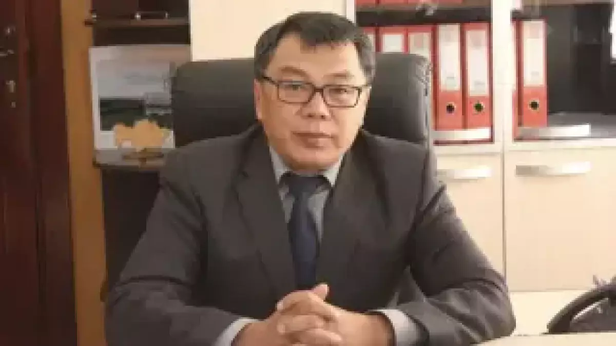 Парамен ұсталған экс-әкімге «Құрметті азамат» атағы берілді