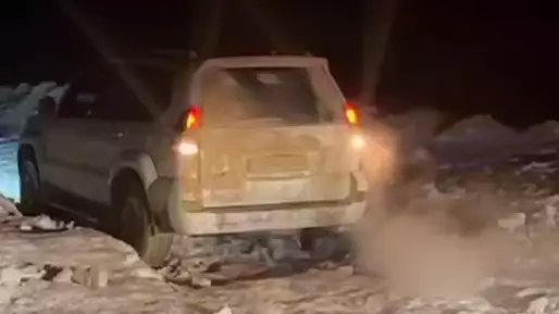 Балшыққа батып қалған: Маңғыстау облысында 4 адам құтқарылды