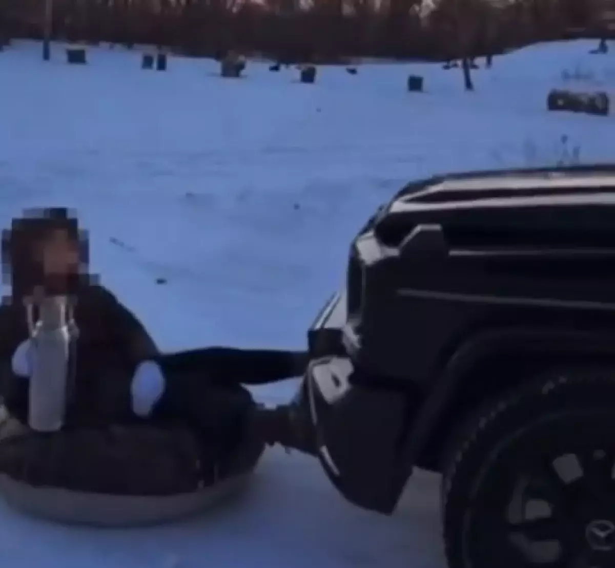 В Павлодарской области водитель наказана за то, что катала пассажиров вне салона авто