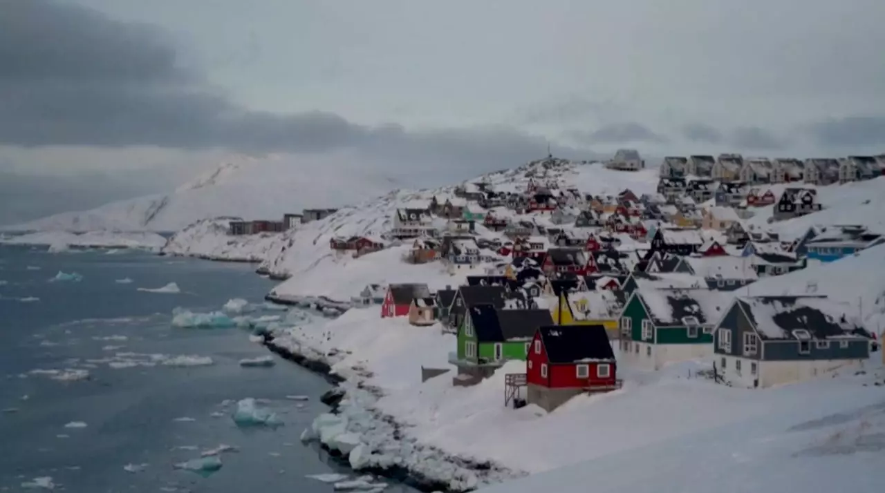 Трамп: АҚШ Гренландиядан бас тартпайды