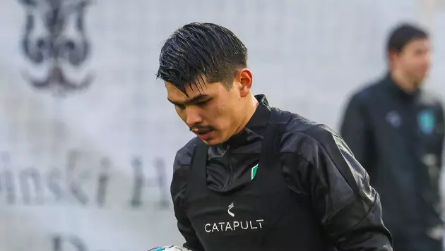 Кенжебека рассчитывали увидеть в Европе, но он выбрал "Ахмат"