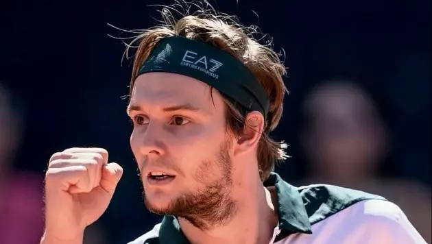 Бублик выиграл турнир в Гонконге и сотворил историю