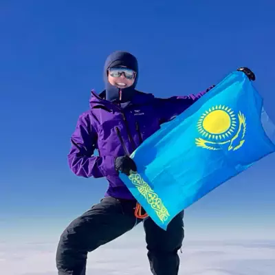 Анар Бурашева стала первой казахстанкой, покорившей все семь высочайших вершин каждого из континентов