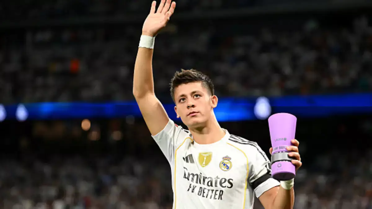 Неймар әлемнің үздік жартылай қорғаушысын атады