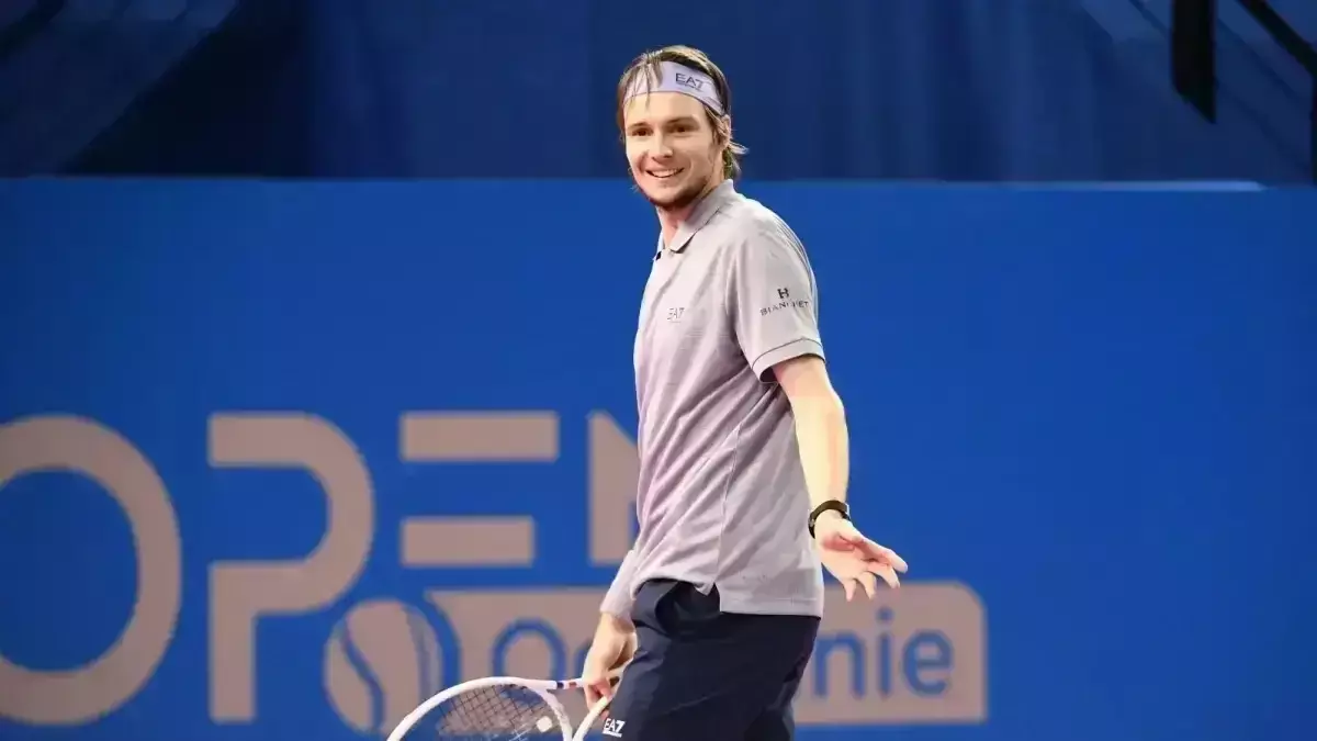 Александр Бублик Гонконгта топ жарып, үздік ондыққа енді