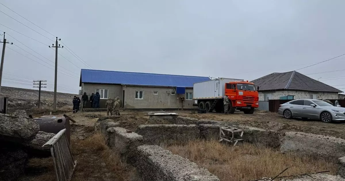  «Қазылған аула, жиналған кілем, қызыл бояу»: Атырауда жоғалған отбасы ісі бойынша жаңа деректер шықты 