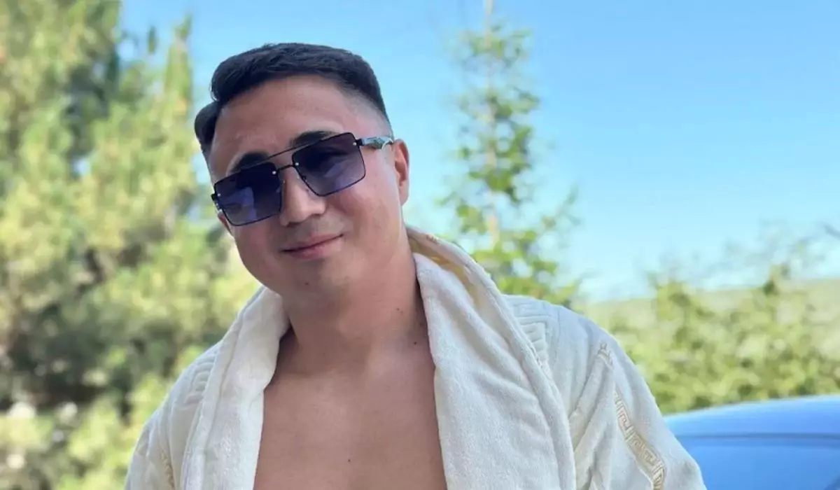 Танымал блогер Қайсар Қамзаға іздеу жарияланды