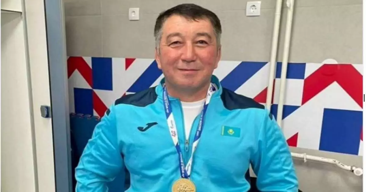  `Доп секілді анда-мында тептіңіздер`: Бас бапкерліктен кеткен Қайрат Сәтжановтың қызы желіде жазба қалдырды 