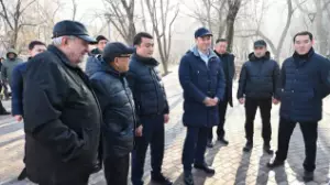Алматы әкімі Есен Дүйсенов көшесінің бір бөлігін көріктендіру жобасымен танысты