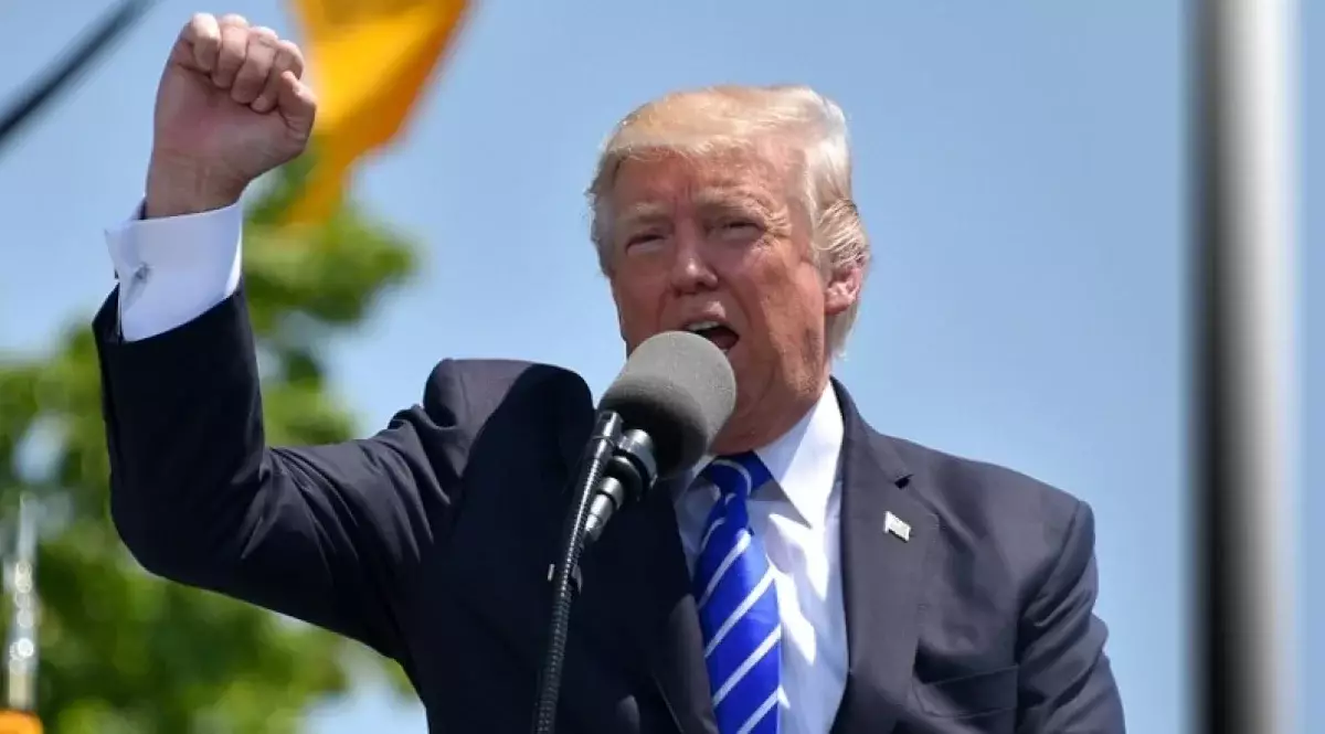 Трамп назвал себя и.о. президента Венесуэлы