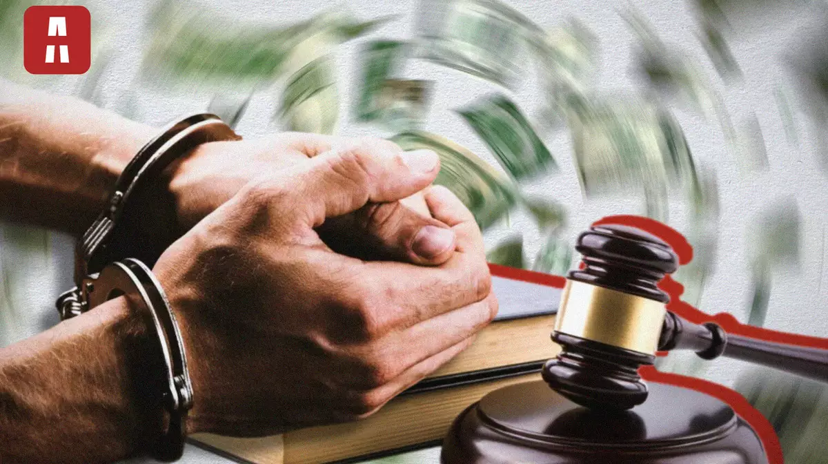 КНБ задержал чиновника из Западного Казахстана за взятки на 100 млн тенге