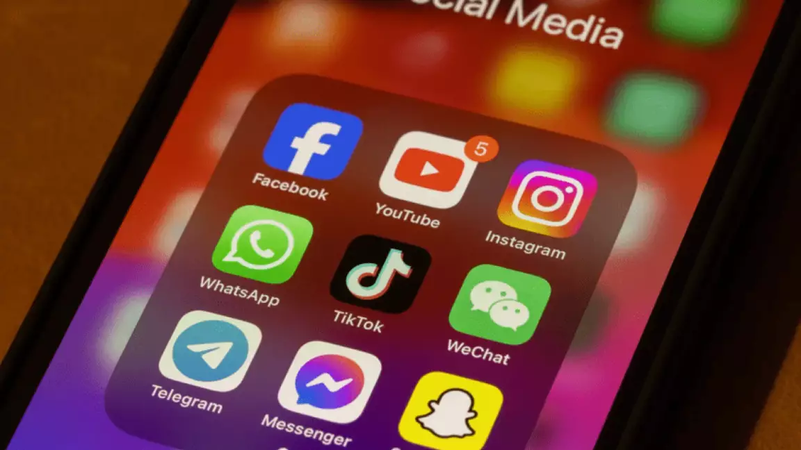 Meta Аустралияда балалардың әлеуметтік желідегі 550 мыңға жуық парақшасын жапты