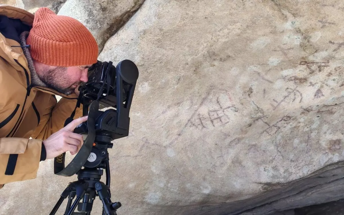 Ученые ВКО оцифровали крупнейший в Центральной Азии комплекс наскальных росписей