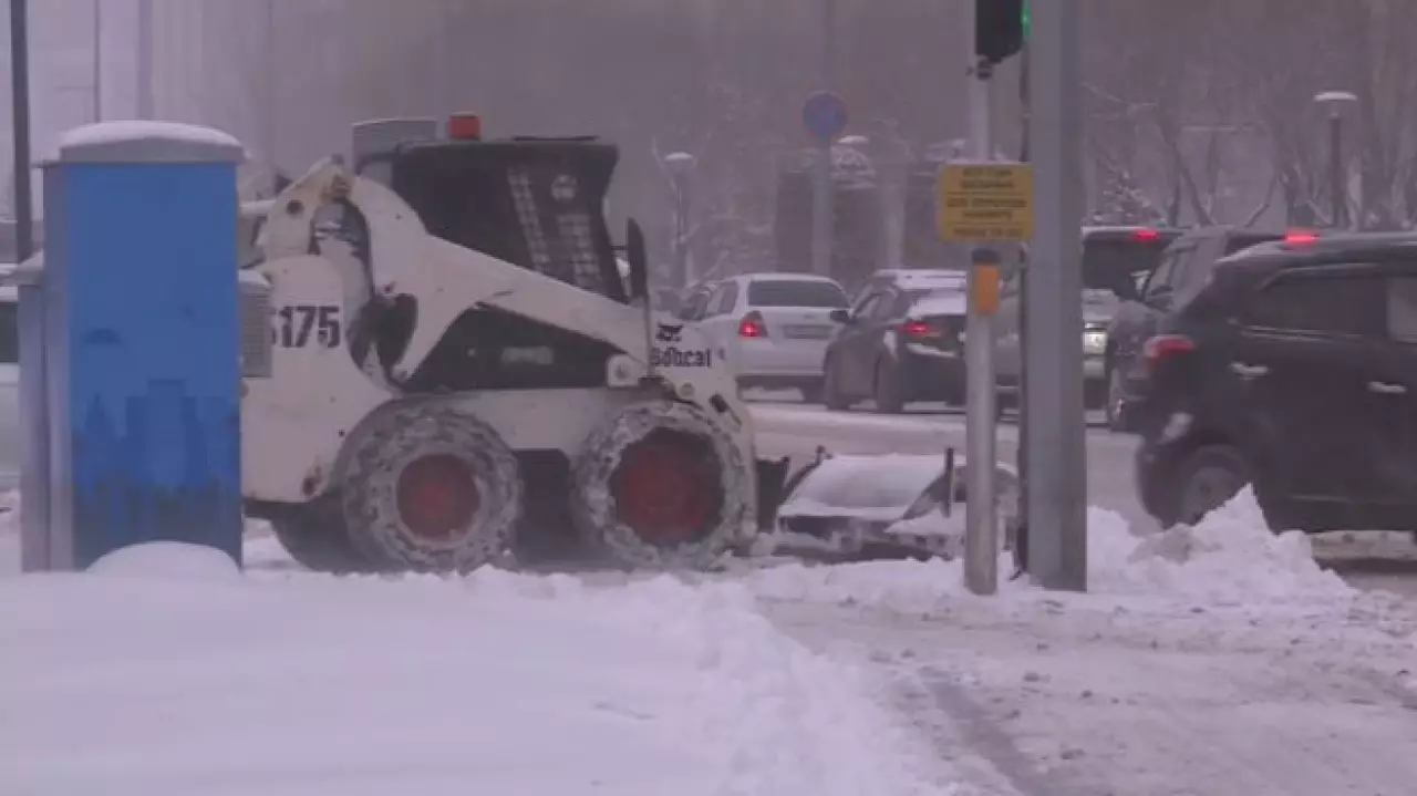 18 тысяч кубометров снега вывезли из Астаны
