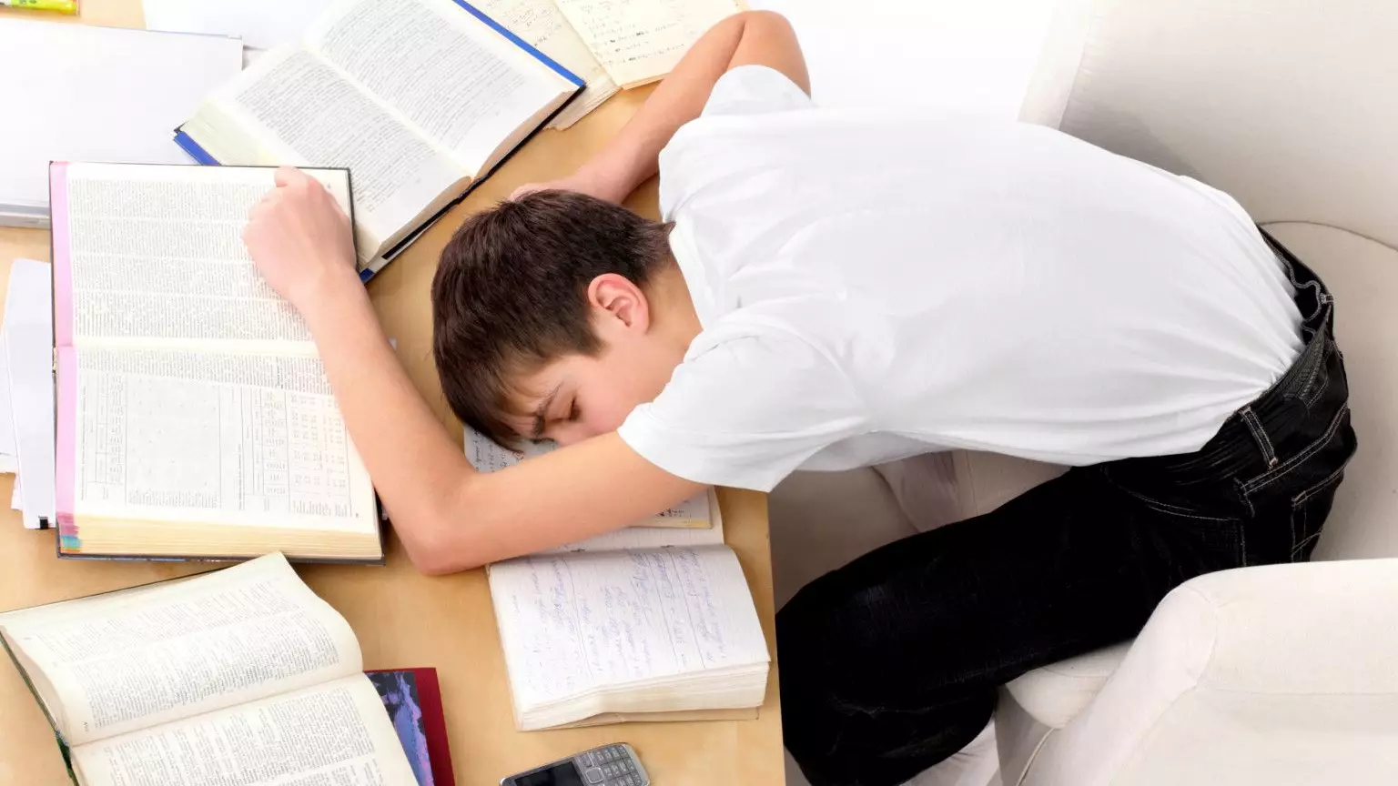 "Кей олимпиада оқушының сағын сындыруда": Төбедегі көкелер, төмендегі балалардың обалынан қорықпай ма?