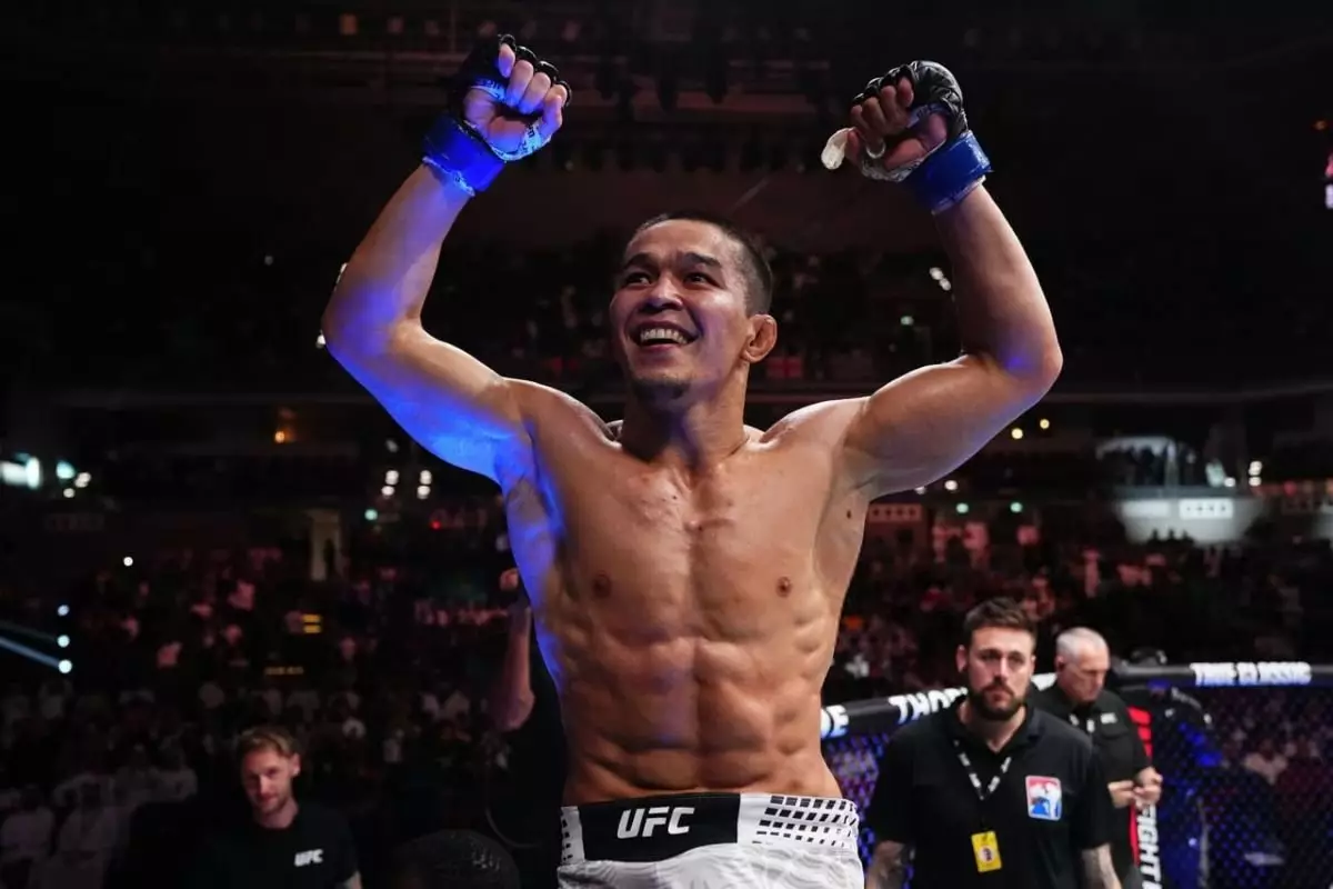 В UFC признали Асу Алмабаева главной угрозой для легенды ММА