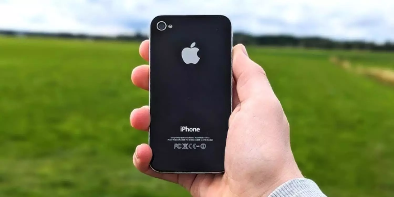 Ескі iPhone 4 телефонына сұраныс 1000%-ға өсті
