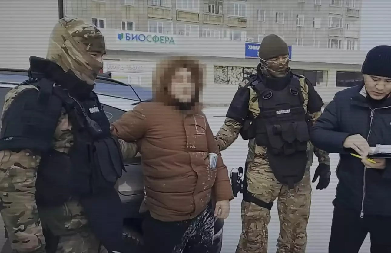 Подозреваемые в вымогательствах у детей задержаны в Караганде