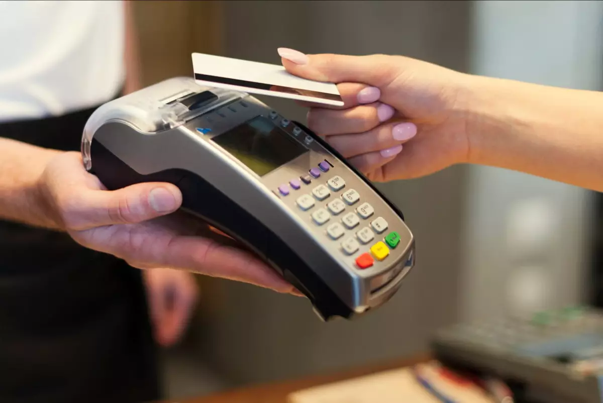 11 тысяч обращений и 425 млрд тенге помощи: что происходит с долгами в Казахстане