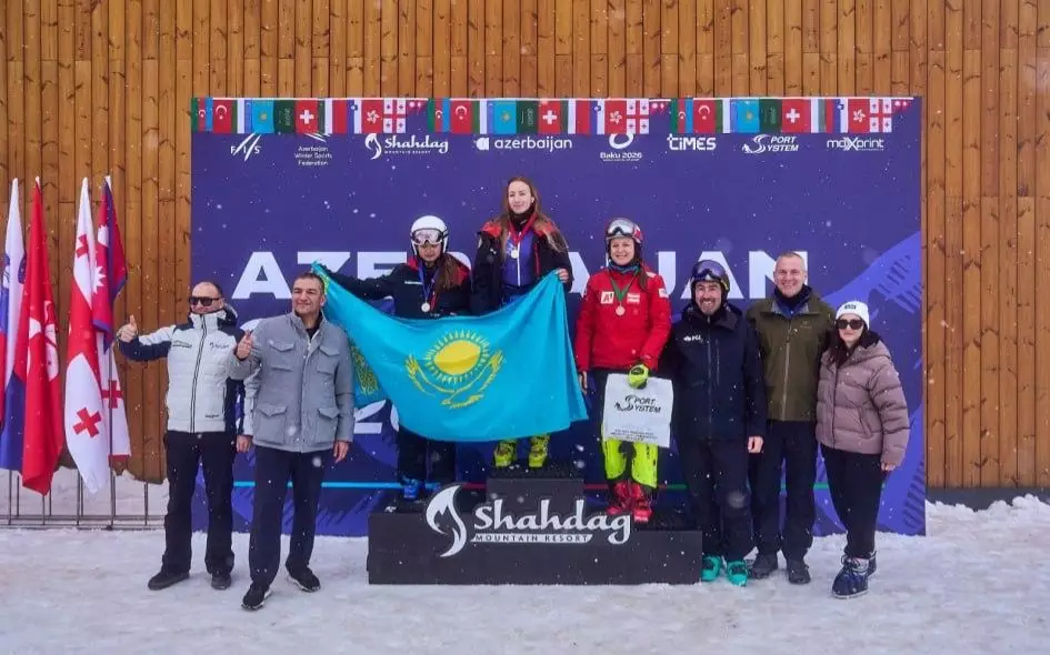 Казахстанские лыжницы завоевали медали на международном турнире в Азербайджане