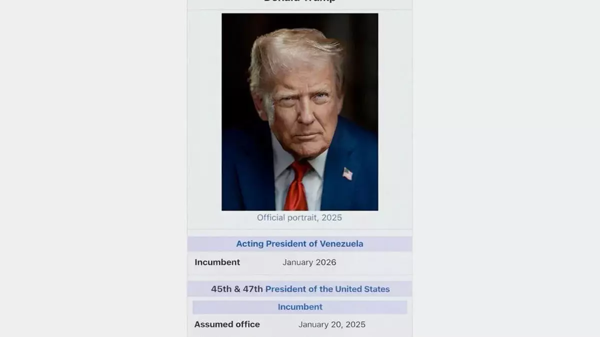 Трамп Венесуэланың президенті ретінде өз суретін жариялаған