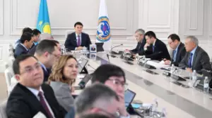 Алматыда тұрғындарды МӘМС жүйесімен қамтуды кеңейту шаралары талқыланды