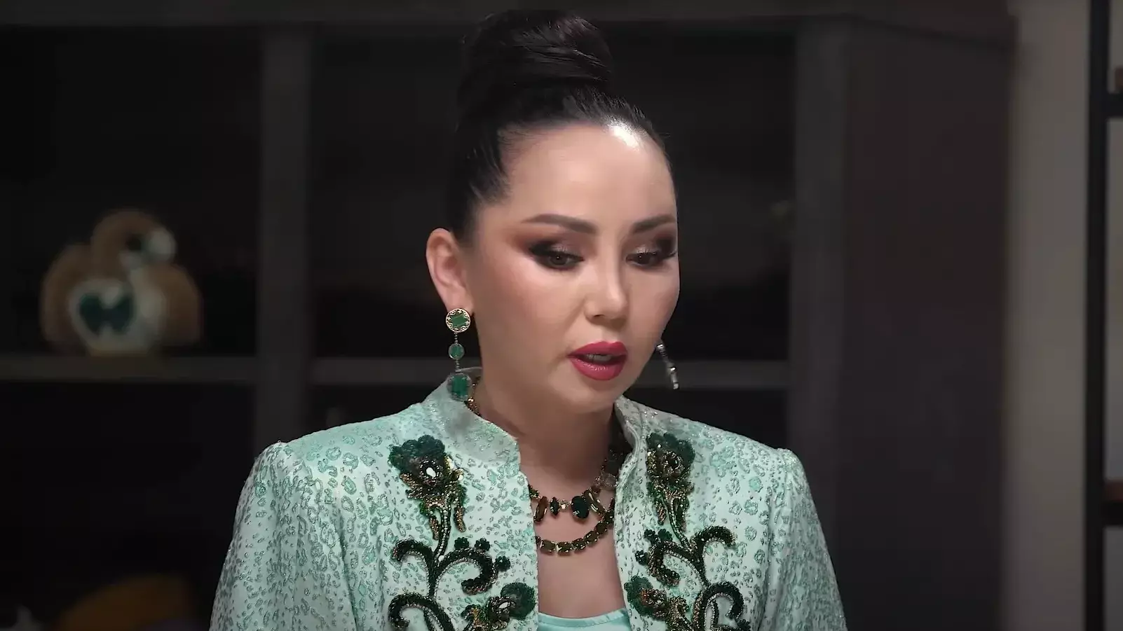 "Ол - менің қызым емес!" деген Баян Алагөзова жұрт білмейтін құпиясын айтты