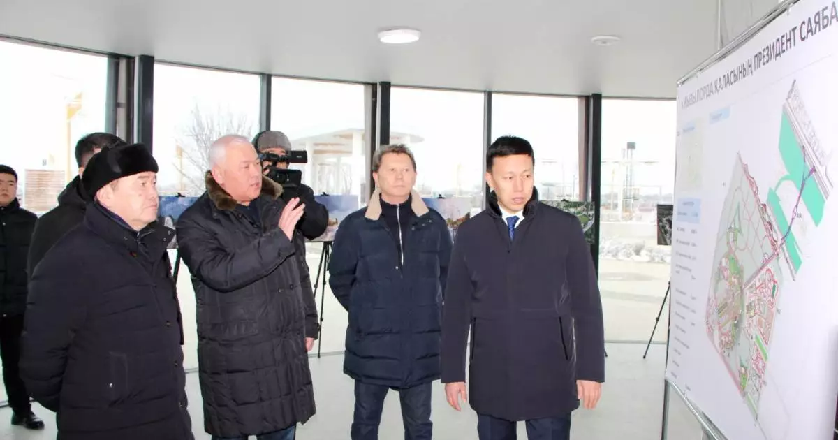  Депутаттар Қызылордадағы такси қызметін және Президенттік саябақты қайта құру барысын тексерді 