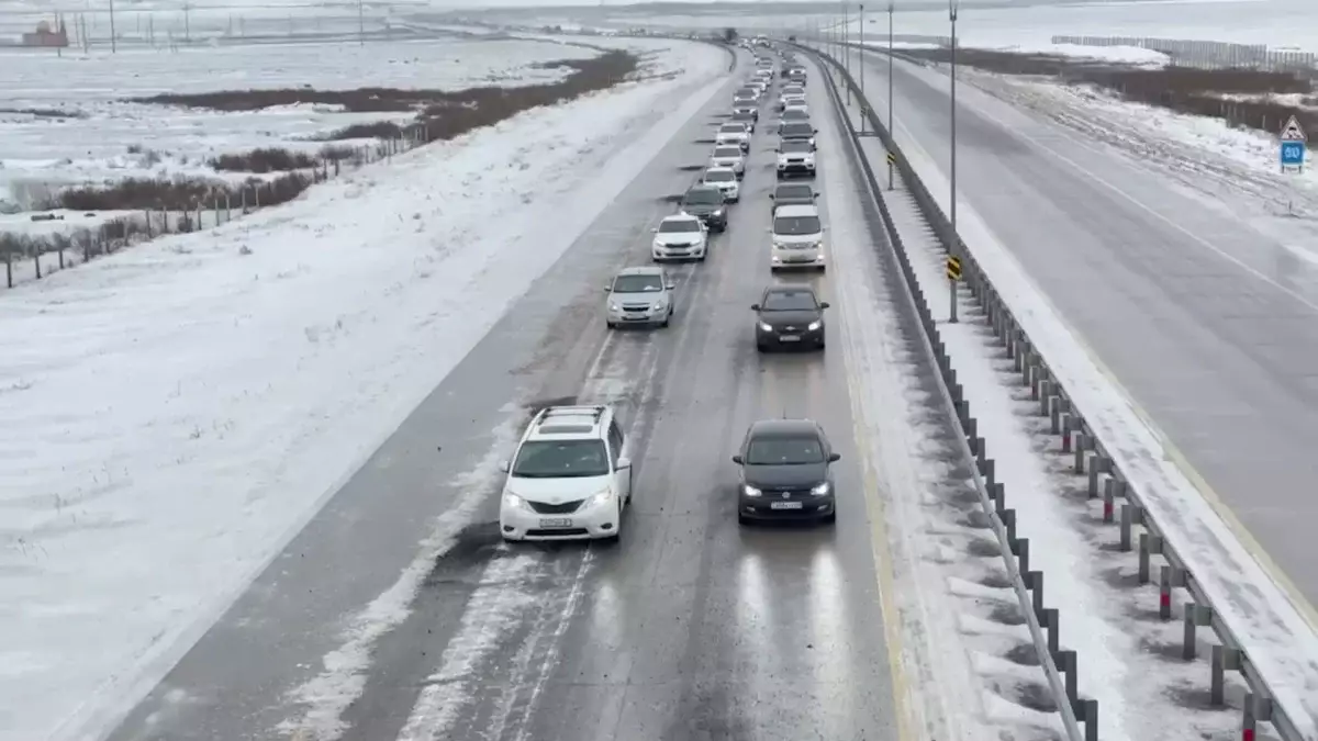Еліміздің кей өңірінде күн райына байланысты көлік қозғалысы шектелді