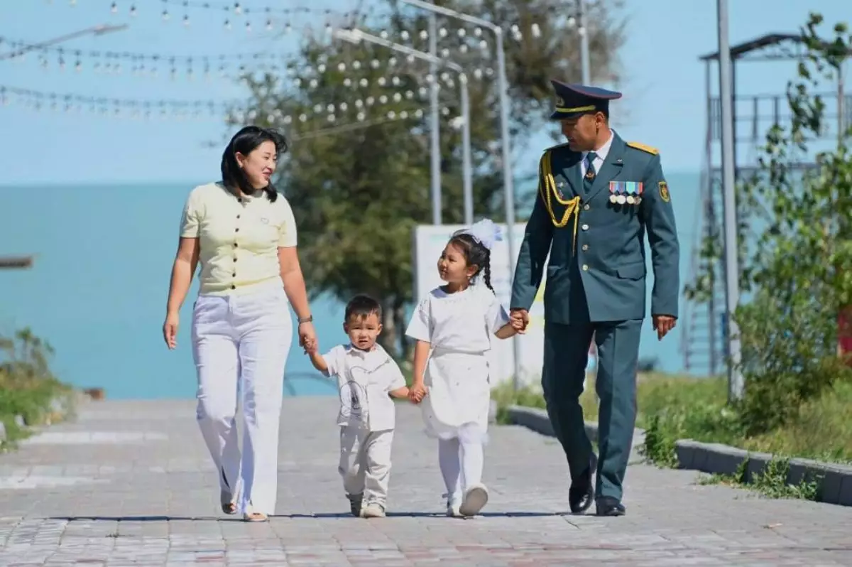 О мерах социальной поддержки военнослужащих проинформировало Минобороны РК