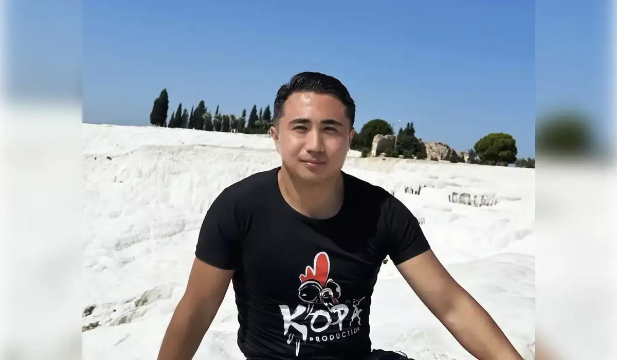 «Кімнің ала жібін аттадым?»: Қайсар Қамза ел болып іздейтін қылмыскер емес екенін айтты