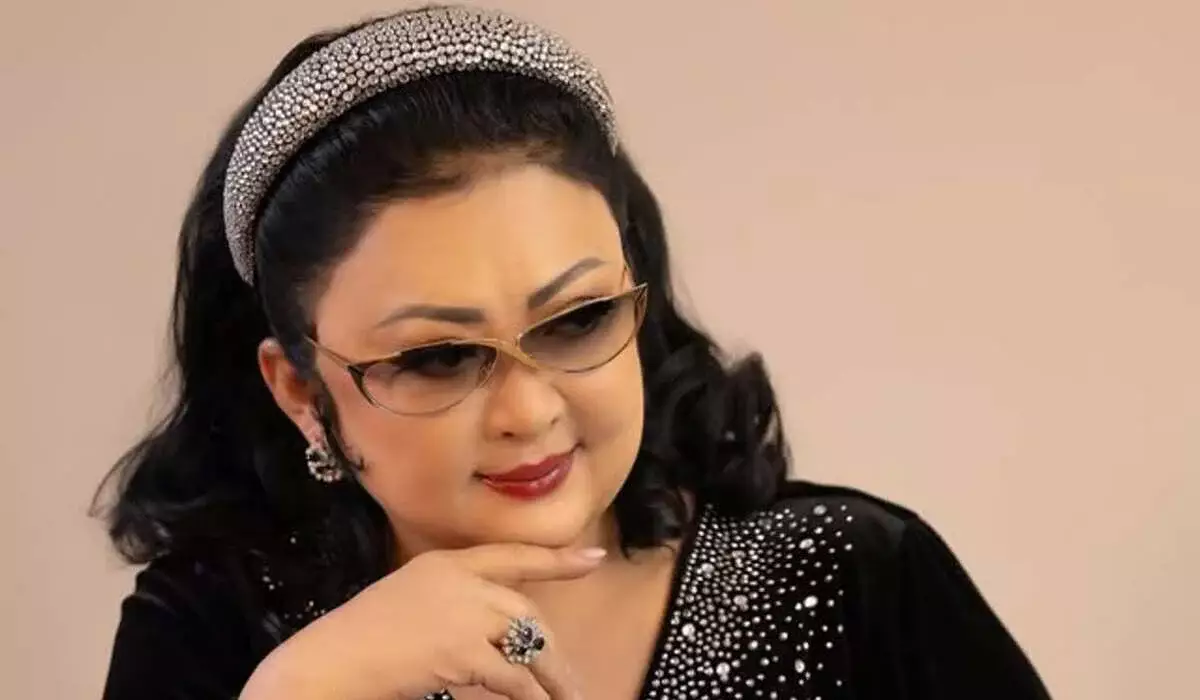 «Я за себя не отвечаю»: Макпал Жунусова дала совет коллегам не сближаться после совместных выступлений