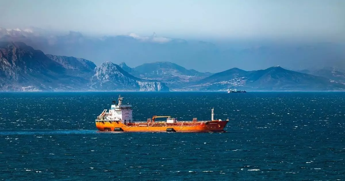  АҚШ Венесуэла мұнайын сатудан түскен қаражатты бұғаттады 