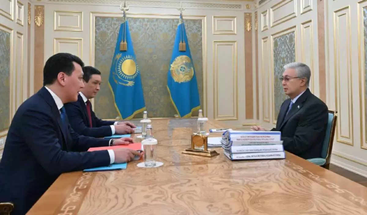 Тоқаев конституциялық реформаға қатысты кеңес өткізіп, ұсыныстарды тыңдады