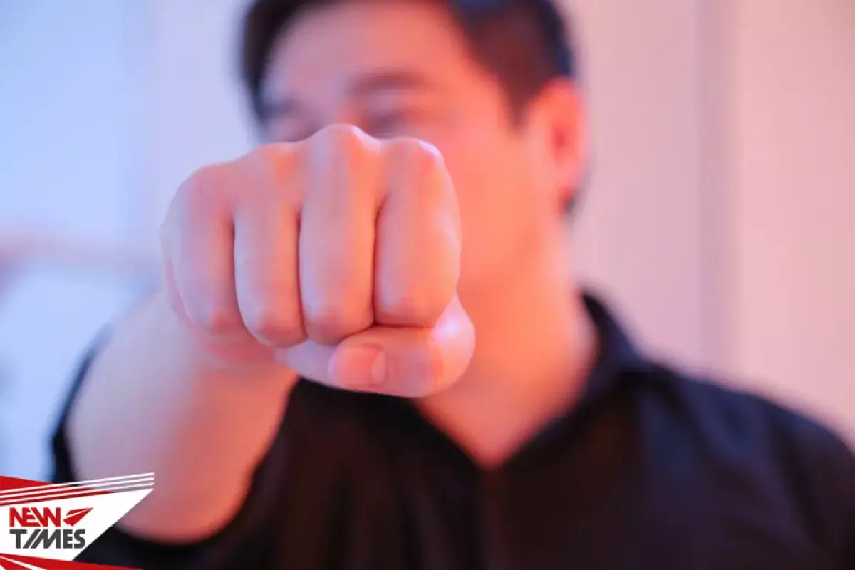 Трое мужчин до полусмерти избили подростка на заправке в Алматы