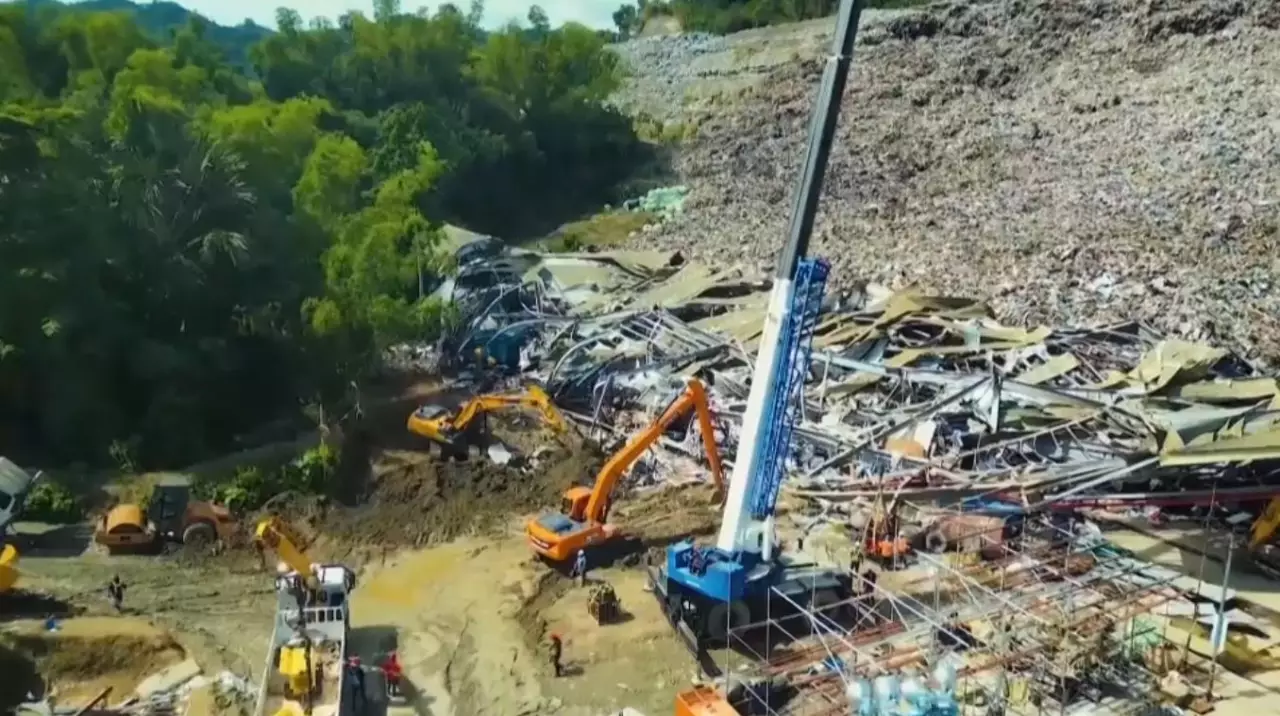 Қоқыс полигонындағы апат: Филиппинде 8 адам қаза тапты