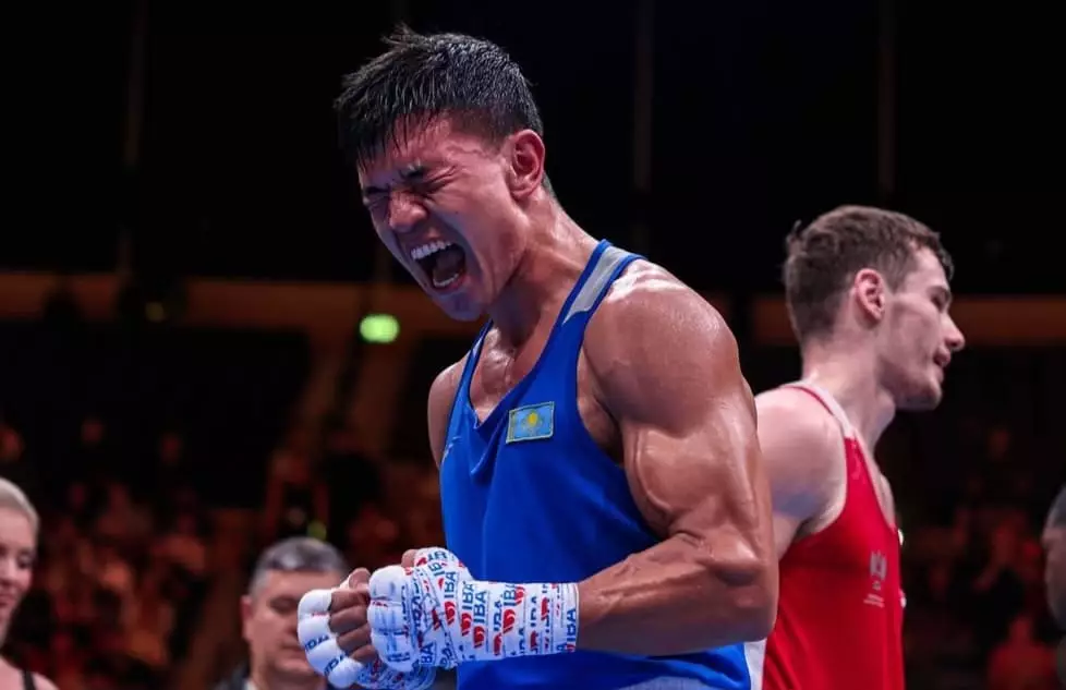 "Тар әрі ескі зал": Абылайхан Жүсіпов жаттығуын көрсетті (ВИДЕО)